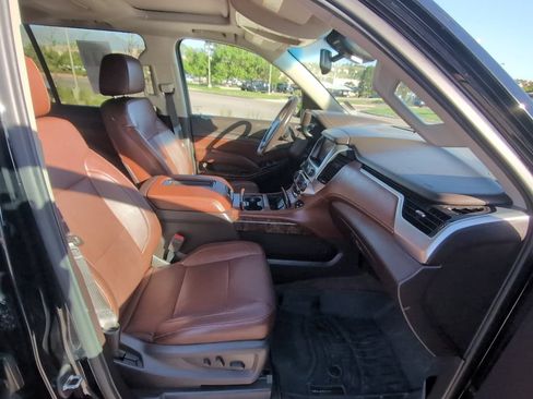 Used 2015 Chevrolet Suburban LTZ AWD/4WD image 33