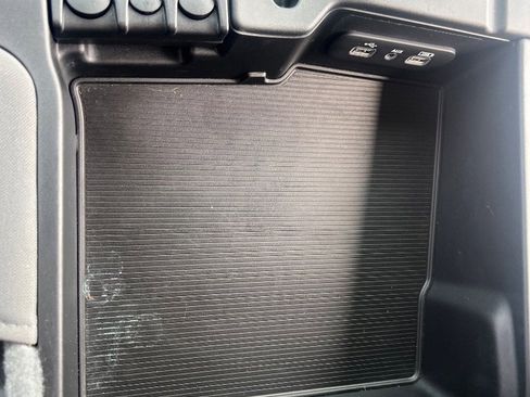 Used 2020 RAM 1500 Tradesman AWD/4WD image 25