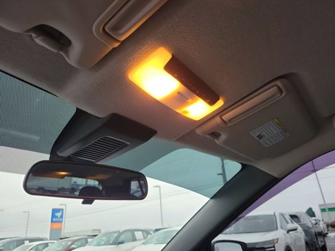 Certified 2020 Nissan Kicks SV image 30