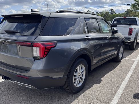 New 2026 Ford Explorer Active image 3