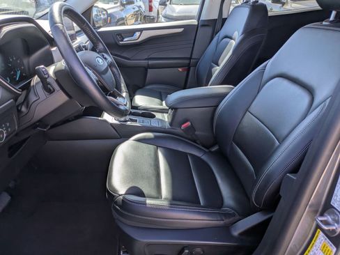 Used 2021 Ford Escape SEL image 10