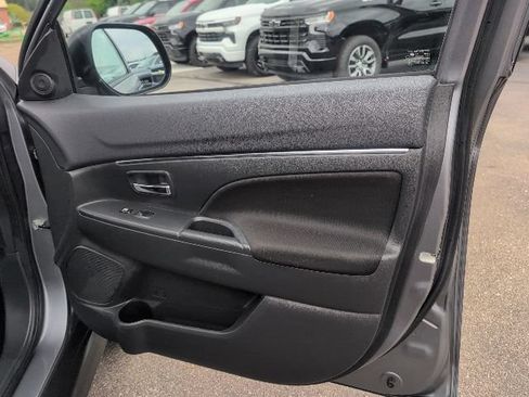 Used 2020 Mitsubishi Outlander Sport ES FWD image 35