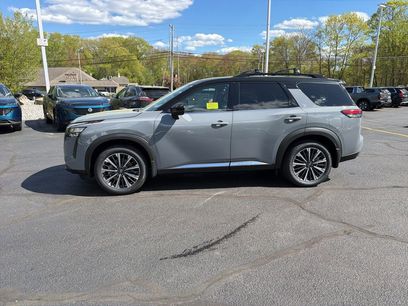 New 2026 Nissan Pathfinder Platinum