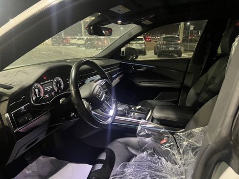 Used 2022 Audi Q8 Premium Plus w/ Premium Plus Package image 5