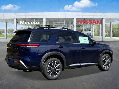 New 2026 Nissan Pathfinder Platinum AWD/4WD image 5