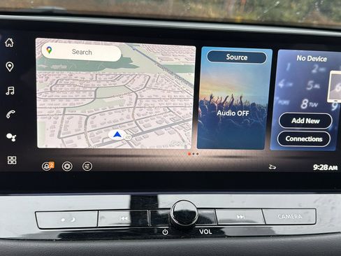 Certified 2024 Nissan Rogue SL image 13