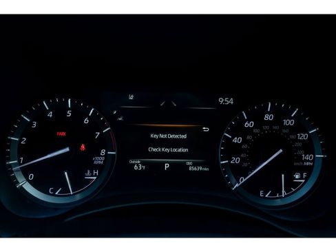 Used 2021 Toyota Highlander Platinum AWD/4WD image 24