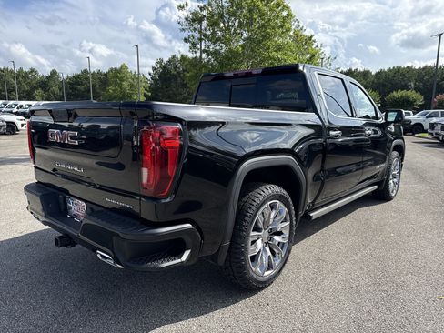 Used 2023 GMC Sierra 1500 Denali w/ Denali Reserve Package AWD/4WD image 7