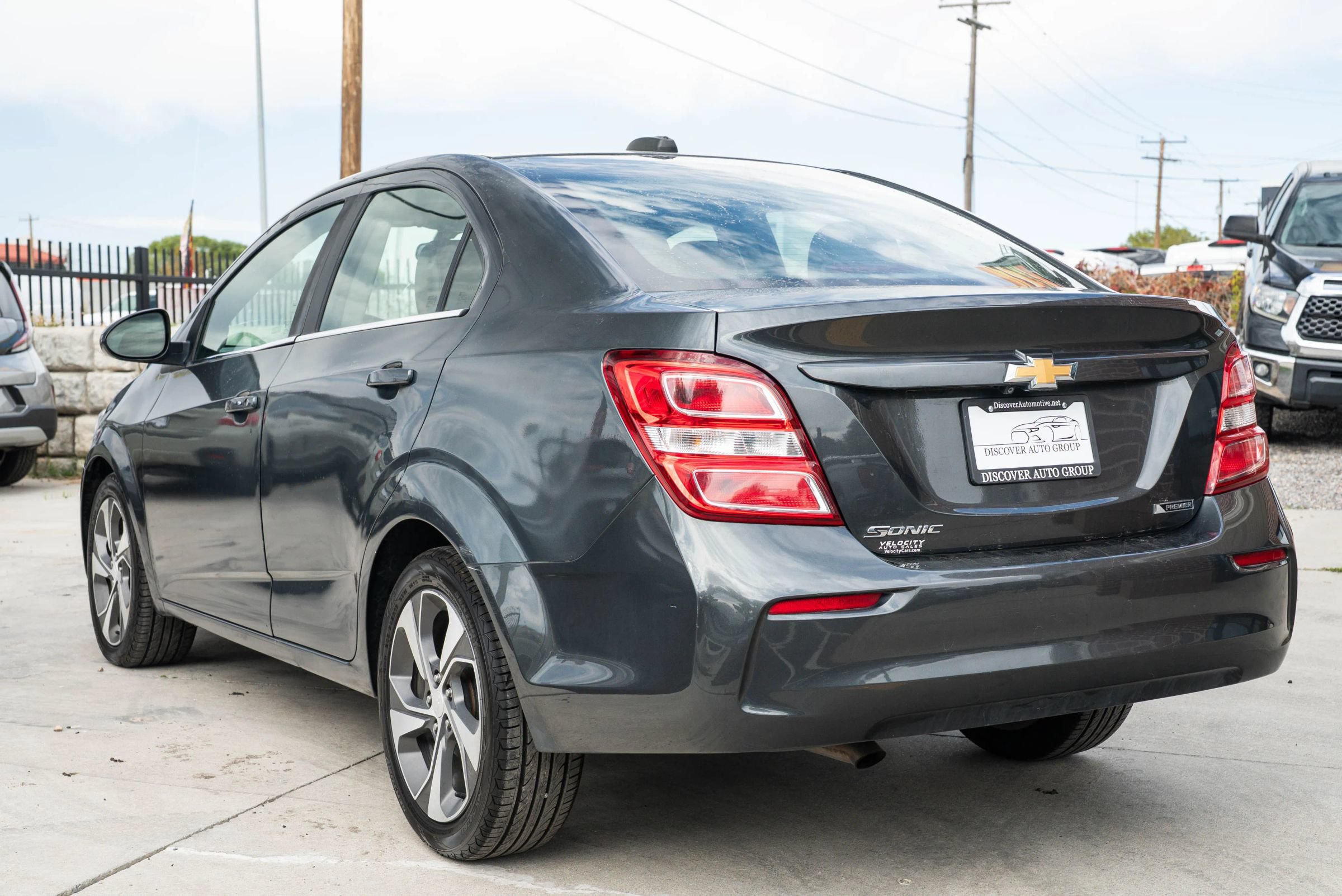 Used 2019 Chevrolet Sonic Premier FWD image 5