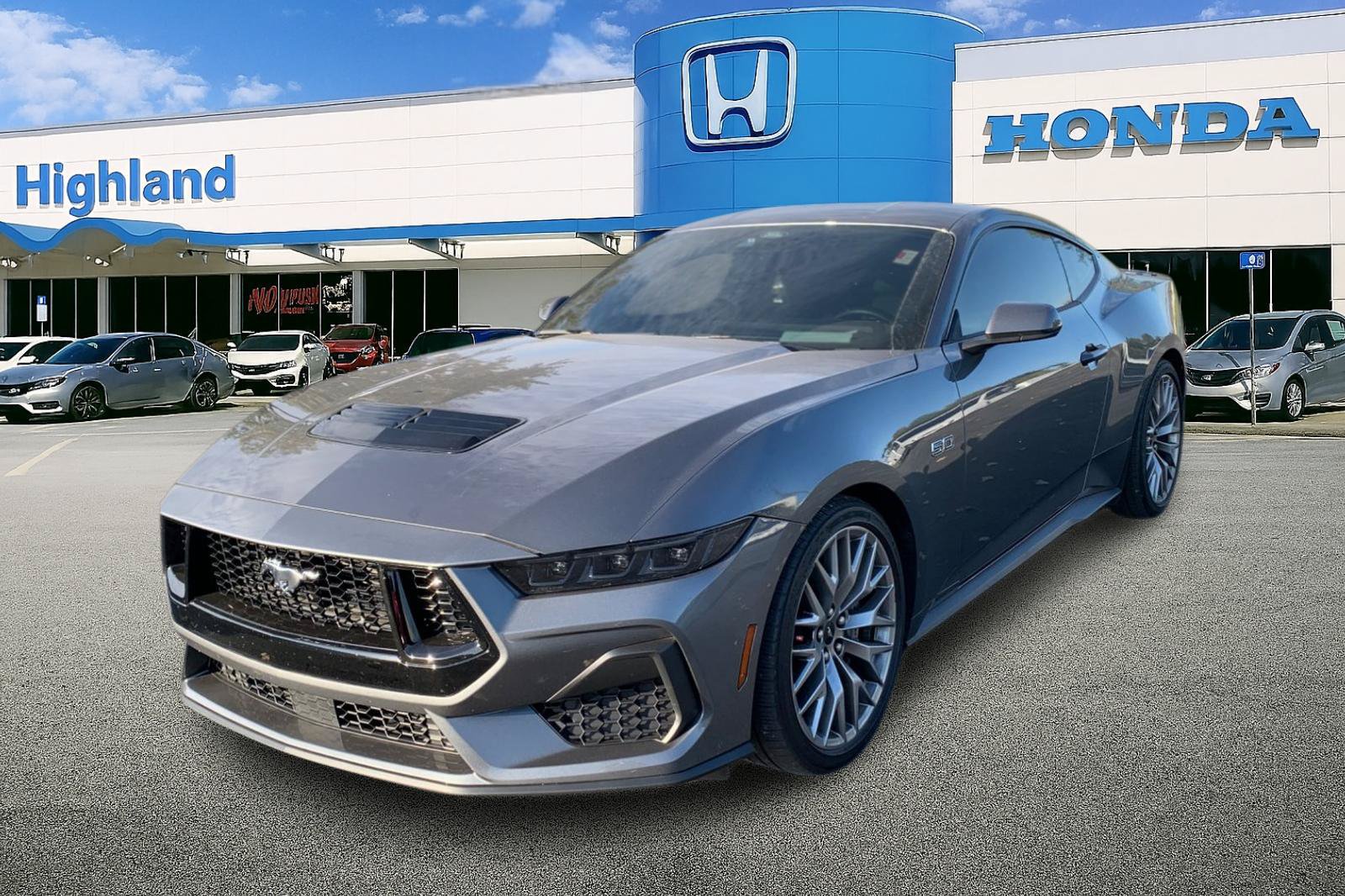 Used 2025 Ford Mustang GT Premium RWD image 1