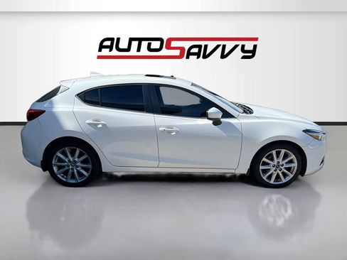 Used 2017 MAZDA MAZDA3 Grand Touring w/ Premium Equipment Package image 8