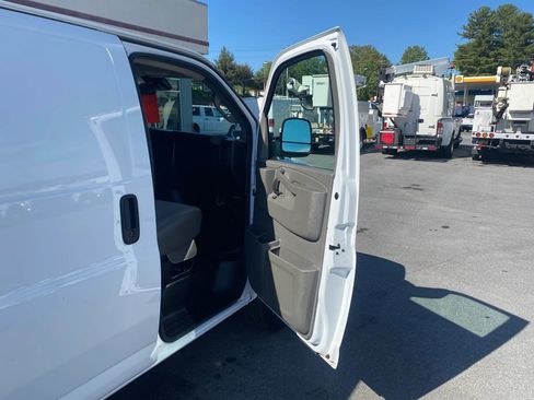 Used 2020 Chevrolet Express 2500 w/ Safety Package RWD image 18