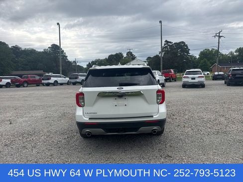 Certified 2022 Ford Explorer Limited w/ Equipment Group 301A RWD image 4
