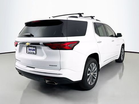 Used 2023 Chevrolet Traverse Premier AWD/4WD image 7