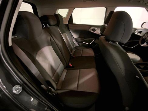 Certified 2025 Kia Soul LX w/ LX Technology Package FWD image 23