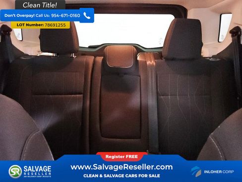 Used 2021 Ford EcoSport SE w/ SE Convenience Package image 13