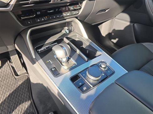 New 2025 MAZDA CX-90 3.3 Turbo w/ Preferred Package image 16
