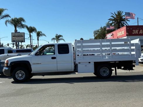 Used 2007 GMC Sierra 2500 W/T AWD/4WD image 5