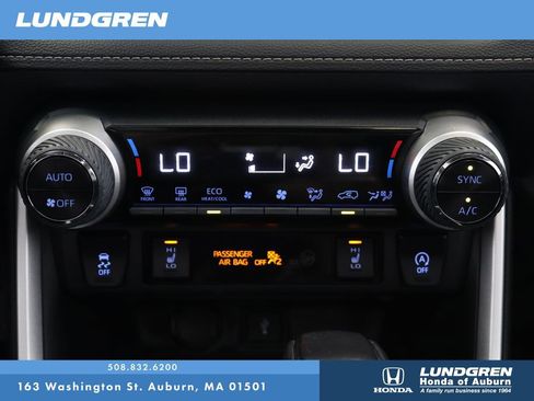 Used 2022 Toyota RAV4 XLE Premium AWD/4WD image 24