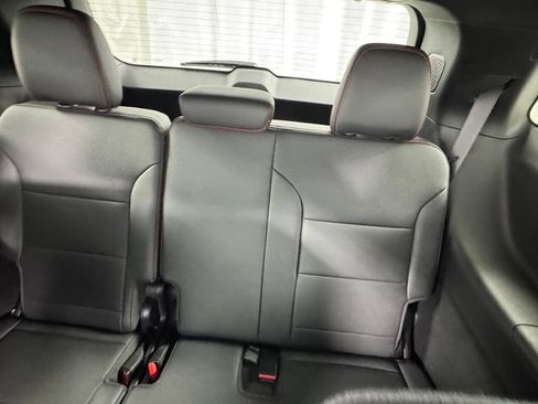 Used 2024 Chevrolet Traverse RS w/ LPO, Floor Liner Package AWD/4WD image 15