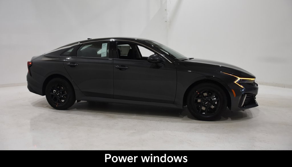 New 2026 Kia K5 LXS FWD image 3