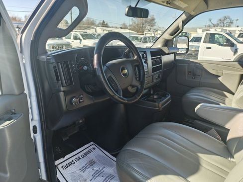 Used 2021 Chevrolet Express 3500 w/ Driver Convenience Package image 6