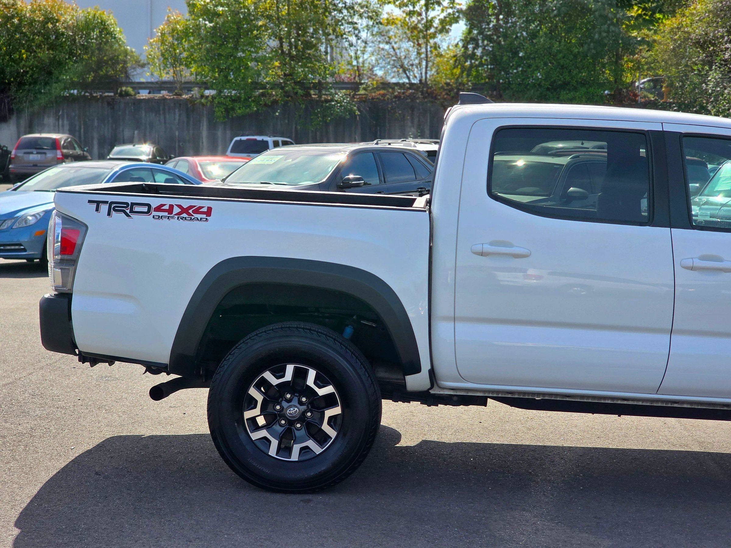 Used 2023 Toyota Tacoma TRD Off-Road AWD/4WD image 16