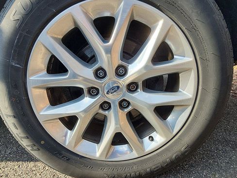 Used 2016 Ford Expedition Limited w/ Equipment Group 301A image 7