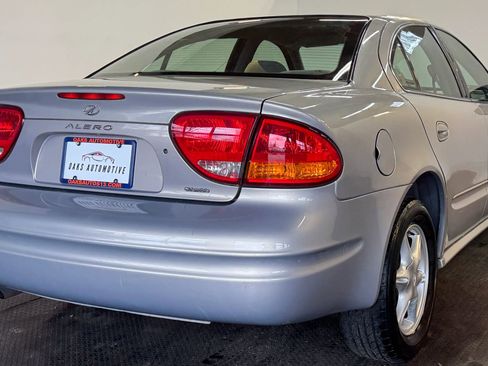 Used 2000 Oldsmobile Alero GL w/ Feature Pkg image 5