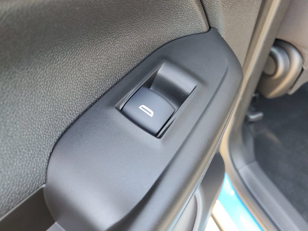 Used 2026 Chevrolet TrailBlazer LT FWD image 16