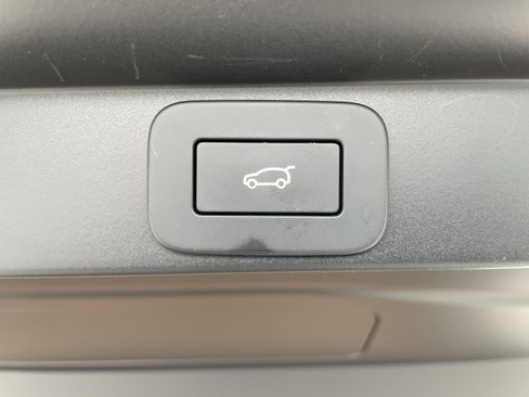 Used 2023 Land Rover Range Rover SE AWD/4WD image 38