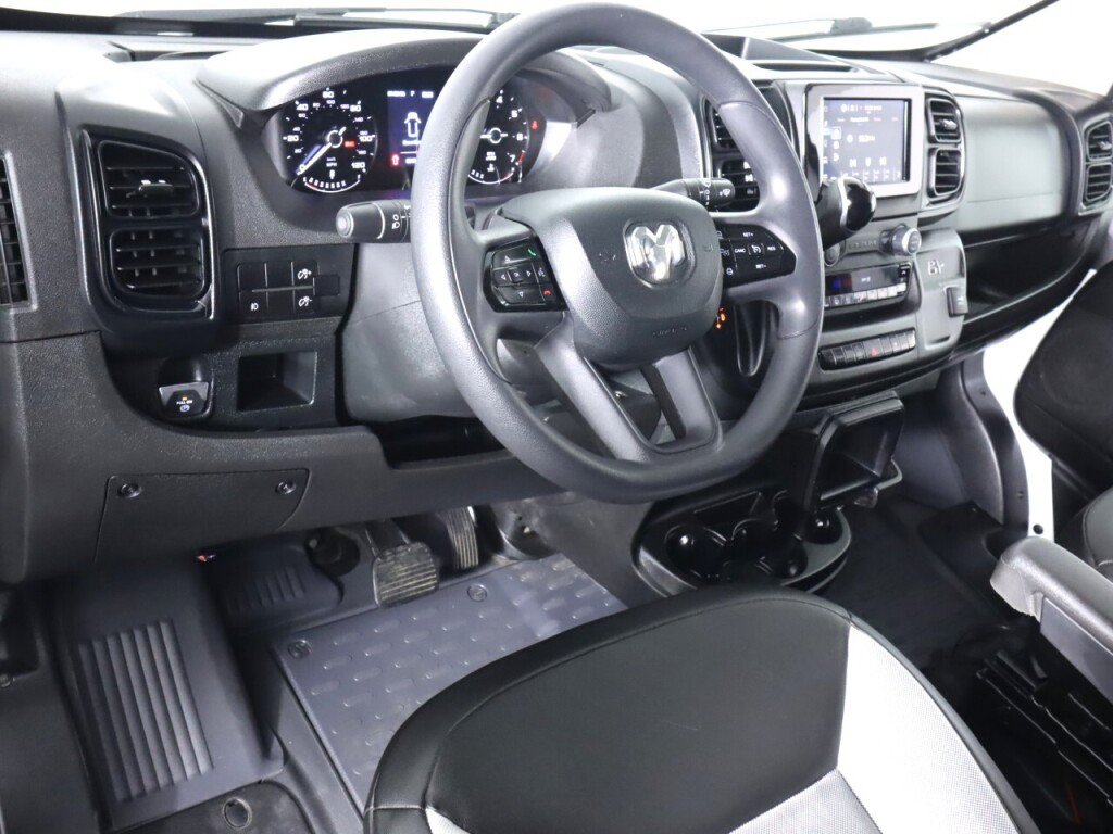 Used 2025 RAM ProMaster 2500 w/ Convenience Group FWD image 9