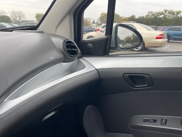 Used 2014 Chevrolet Spark LT FWD image 23