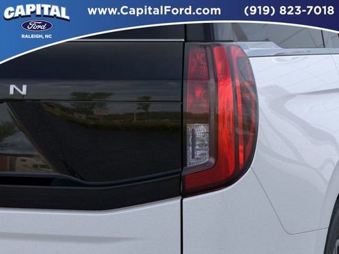 New 2026 Ford Expedition Active image 21