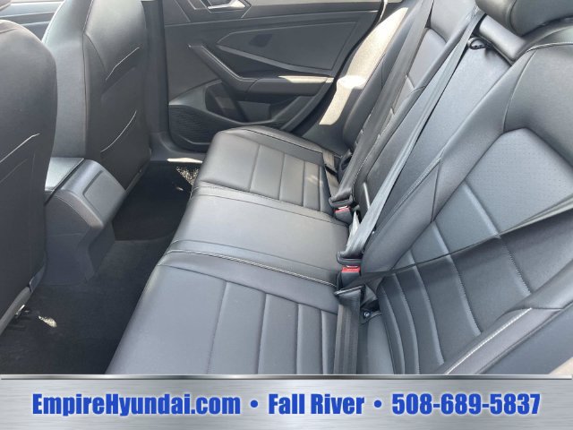 Used 2024 Volkswagen Jetta SE FWD image 15