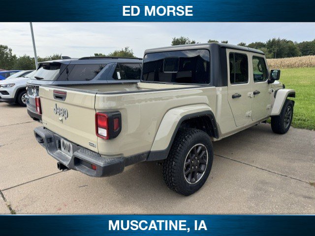 Used 2022 Jeep Gladiator Overland w/ Cold Weather Group AWD/4WD image 4