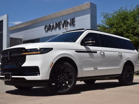 New 2026 Lincoln Navigator L Reserve w/ Jet Appearance Package AWD/4WD image 31