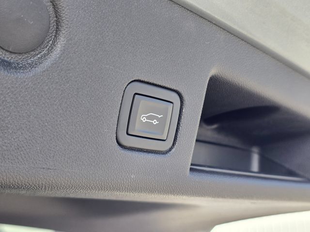 Used 2024 Chevrolet Equinox RS AWD/4WD image 13