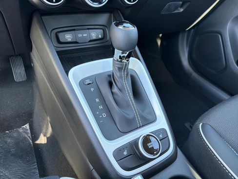 New 2026 Hyundai Venue SEL image 11