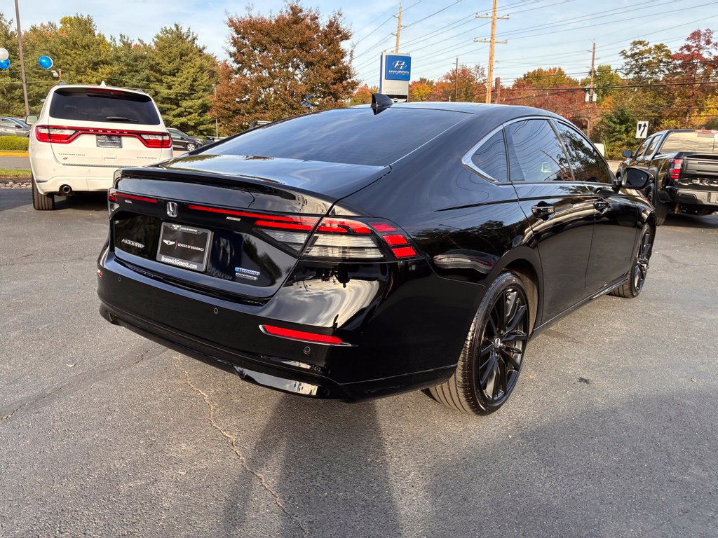 Used 2025 Honda Accord Touring image 7