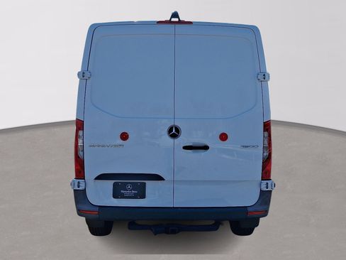 Used 2022 Mercedes-Benz Sprinter 144 Cargo image 5