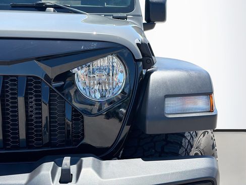 Used 2021 Jeep Wrangler Unlimited Sport AWD/4WD image 9