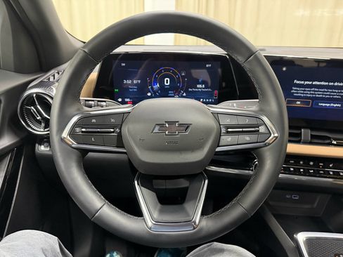 Certified 2025 Chevrolet Equinox ACTIV w/ Safety and Technology Package image 31