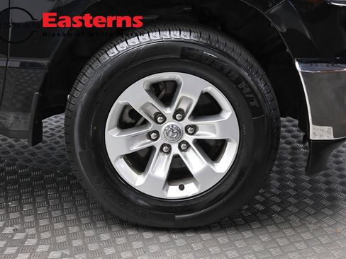 Used 2024 RAM 1500 Laramie RWD image 30