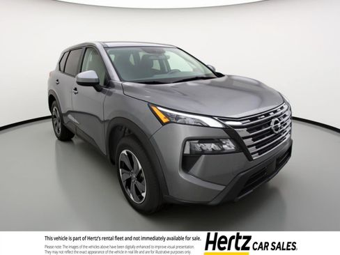 Used 2025 Nissan Rogue SV image 1