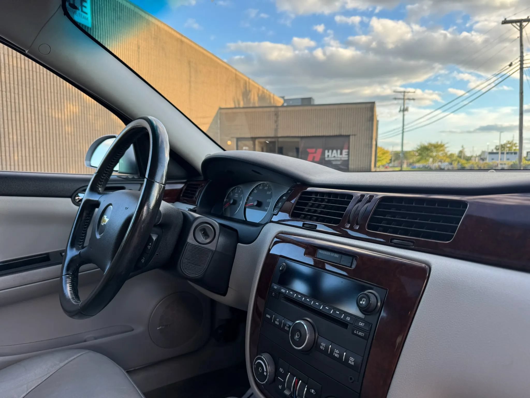 Used 2011 Chevrolet Impala LT w/ Luxury Edition Package FWD image 24
