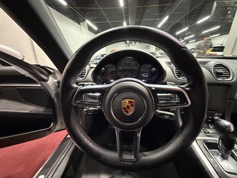 Used 2019 Porsche 718 Cayman RWD image 29