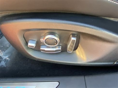 Used 2022 Jaguar I-PACE HSE image 7