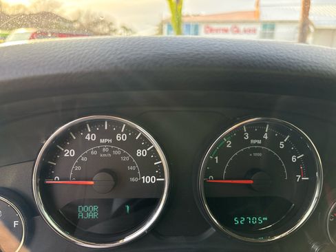 Used 2016 Jeep Wrangler Unlimited Sahara w/ Connectivity Group image 18