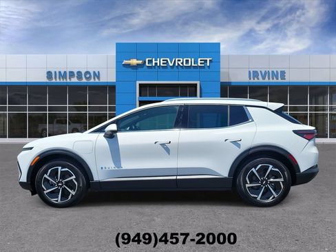 Used 2026 Chevrolet Equinox EV LT FWD image 5